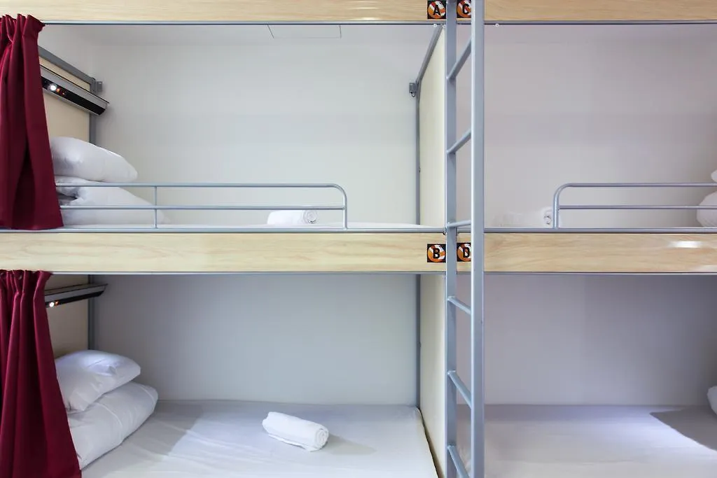 St Christopher'S Budget Hotel Paris - Gare Du Nord France
